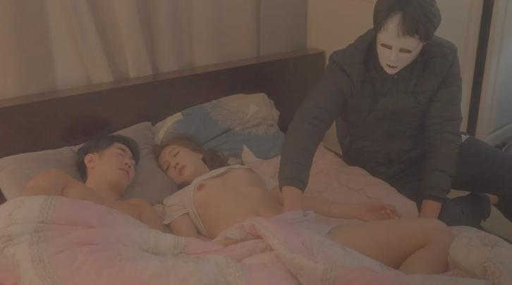 sex tuổi mới lớn Mẹ kế lén lút với thằng bạn thân